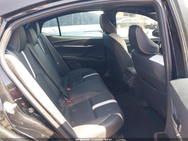 2025 TOYOTA CAMRY SE 8