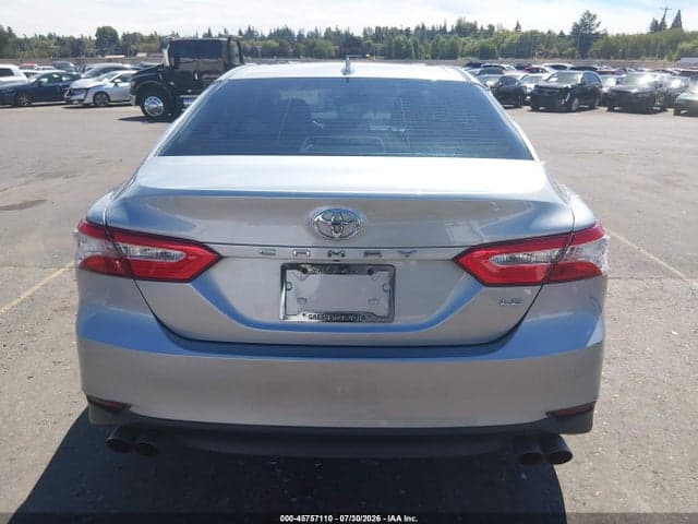 2020 TOYOTA CAMRY LE 17