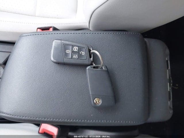 2018 VOLKSWAGEN TIGUAN 2.0T SE/2.0T SEL 11