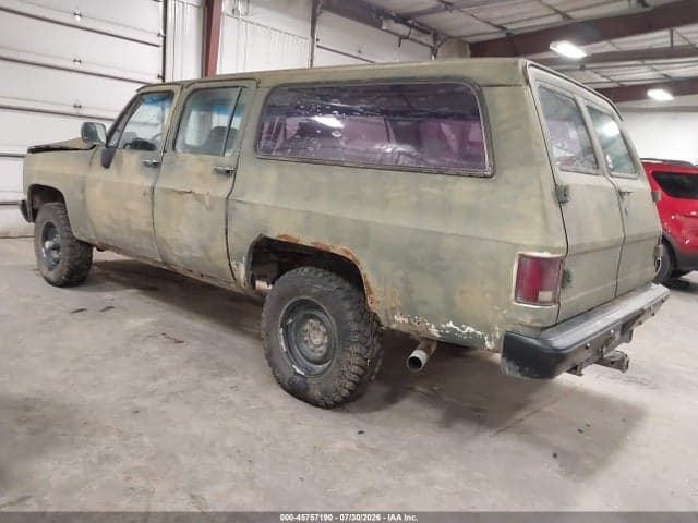 1983 CHEVROLET SUBURBAN K2 3