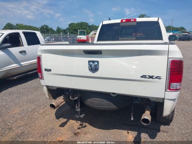 2018 RAM 1500 LARAMIE 4X4 6'4 BOX 6