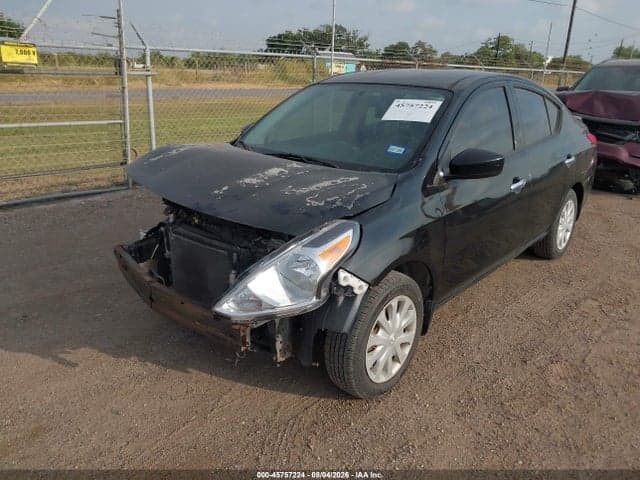 2017 NISSAN VERSA 1.6 SV 2