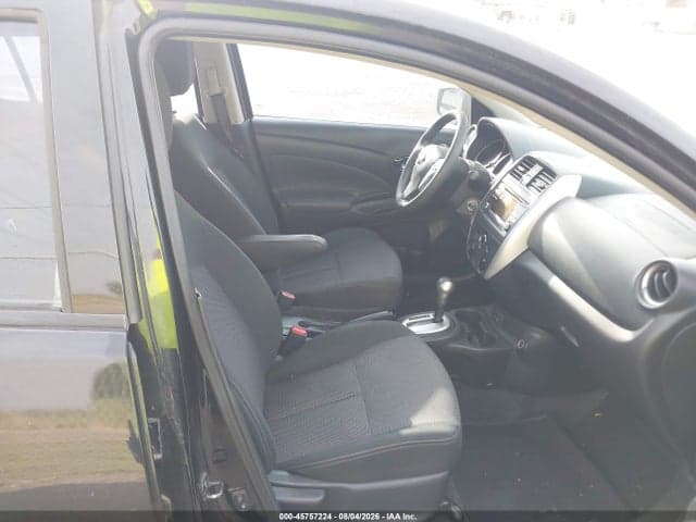 2017 NISSAN VERSA 1.6 SV 5