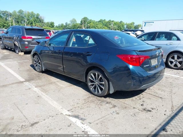 2019 TOYOTA COROLLA SE 3