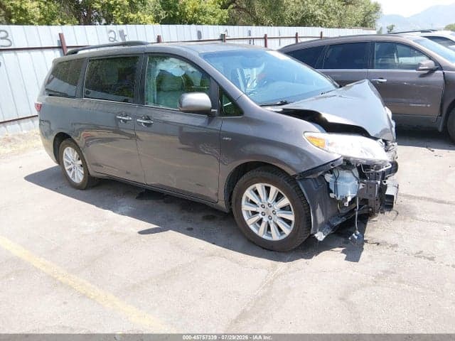 2017 TOYOTA SIENNA XLE 7 PASSENGER 1