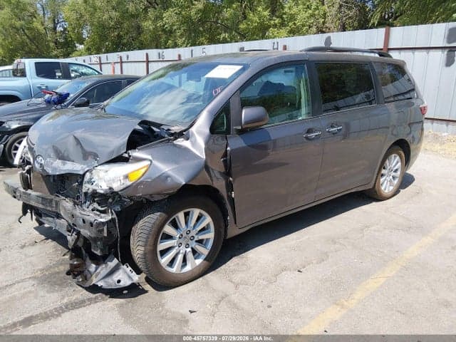 2017 TOYOTA SIENNA XLE 7 PASSENGER 2