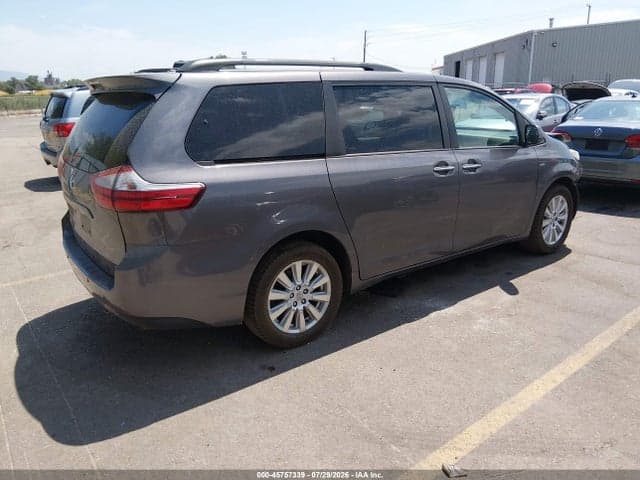2017 TOYOTA SIENNA XLE 7 PASSENGER 4