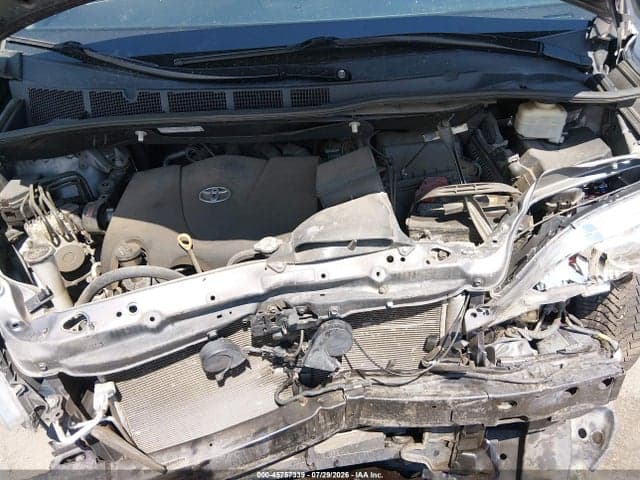 2017 TOYOTA SIENNA XLE 7 PASSENGER 10
