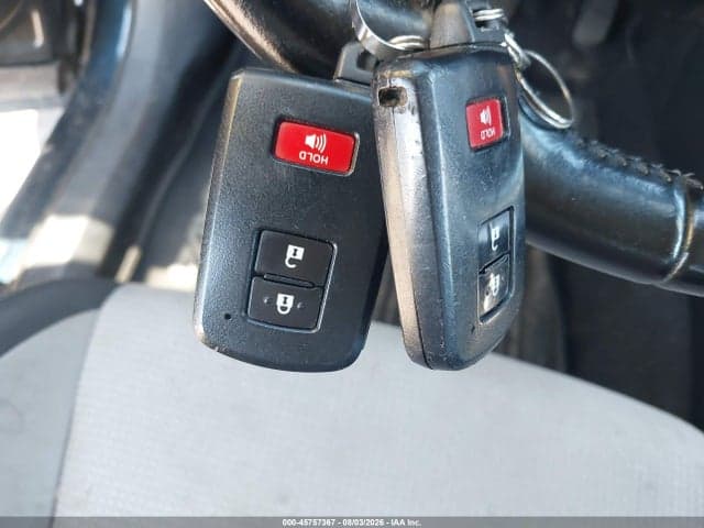 2017 TOYOTA RAV4 HYBRID XLE 11