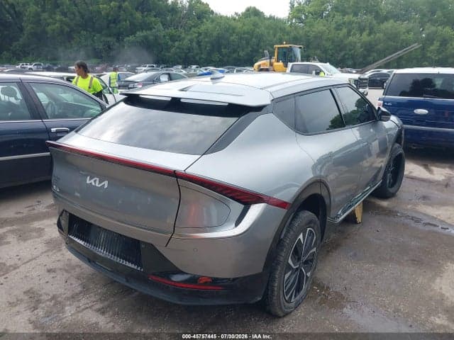 2023 KIA EV6 WIND 4