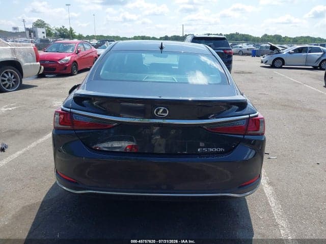 2024 LEXUS ES 300H 17