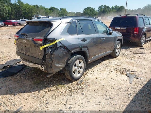 2021 TOYOTA RAV4 XLE 4