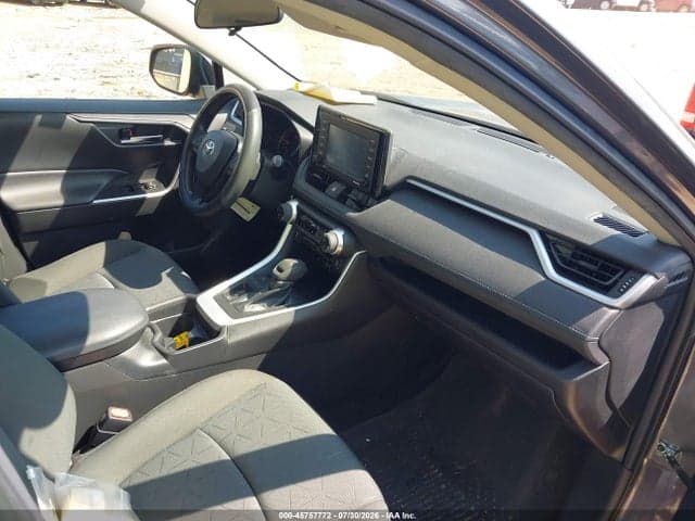 2021 TOYOTA RAV4 XLE 5