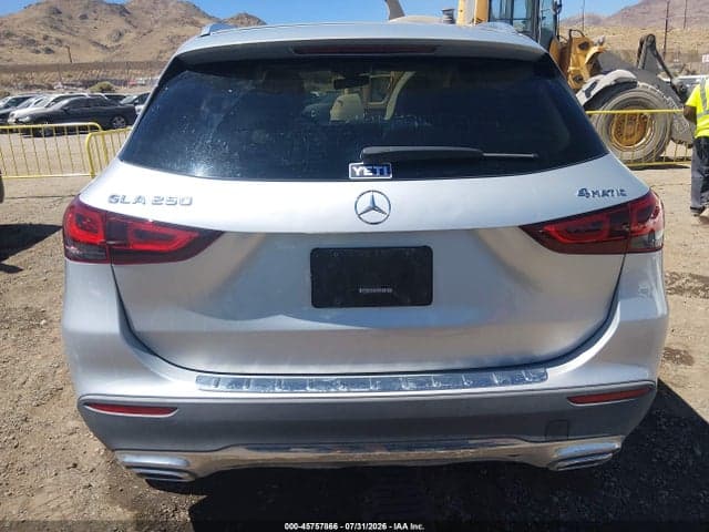 2021 MERCEDES-BENZ GLA 250 4MATIC 16