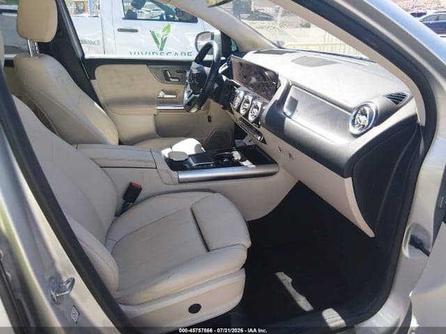 2021 MERCEDES-BENZ GLA 250 4MATIC 5