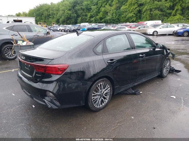 2023 KIA FORTE GT-LINE 4