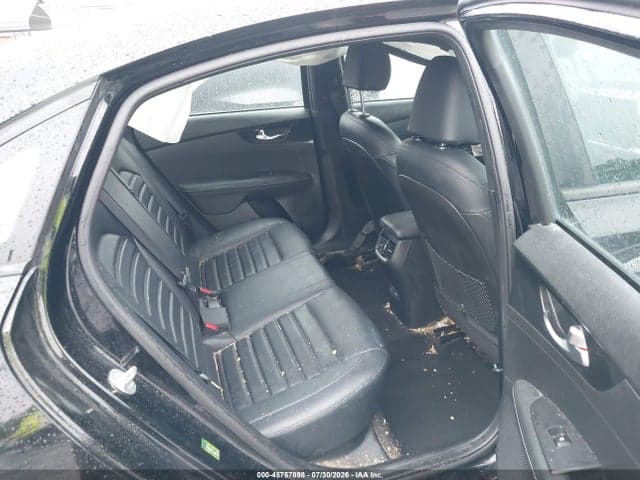 2023 KIA FORTE GT-LINE 8