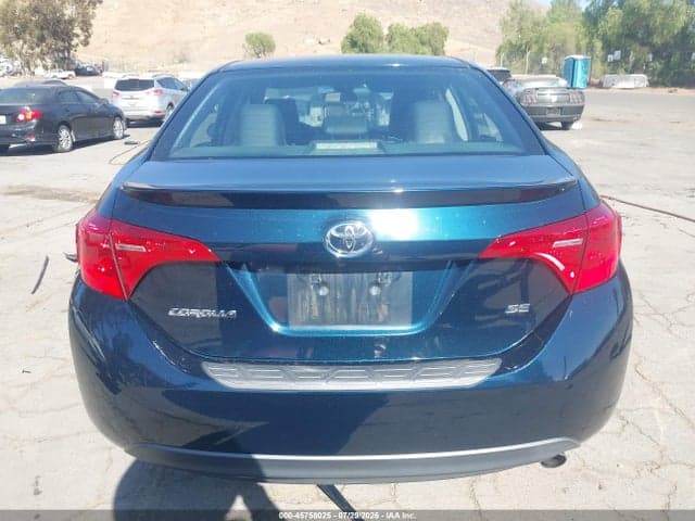 2019 TOYOTA COROLLA SE 14