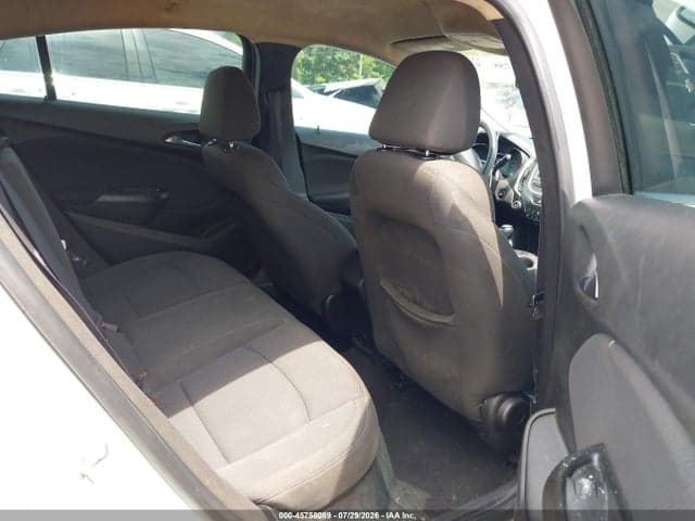 2017 CHEVROLET CRUZE LT AUTO 8