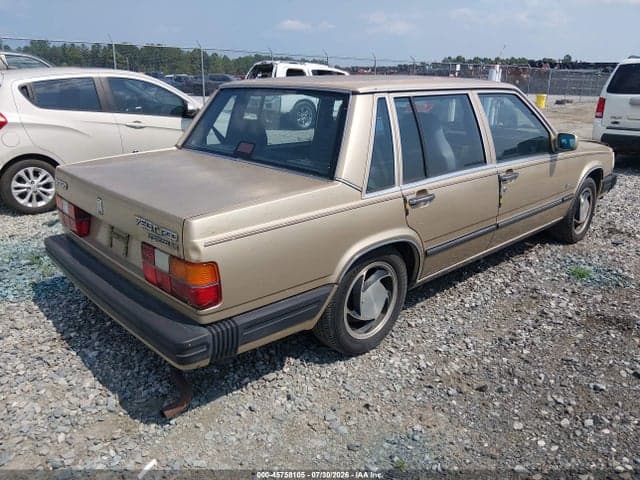 1986 VOLVO 760 GLE 4