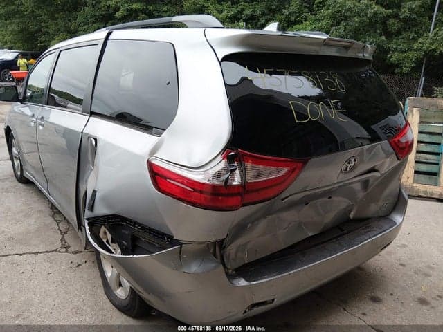 2019 TOYOTA SIENNA LE 8 PASSENGER 3