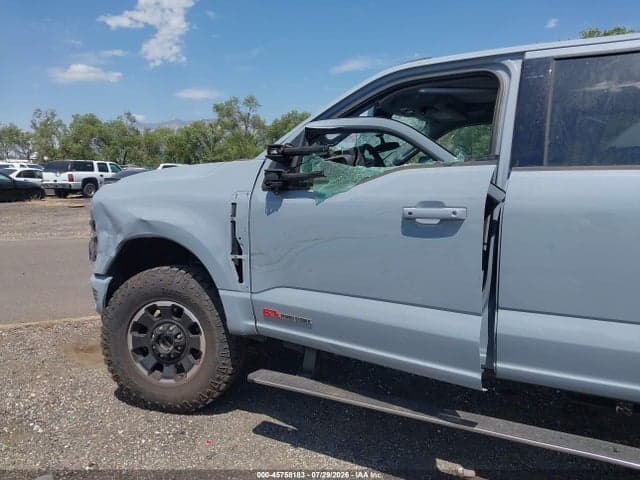 2025 FORD F-350 LARIAT 6
