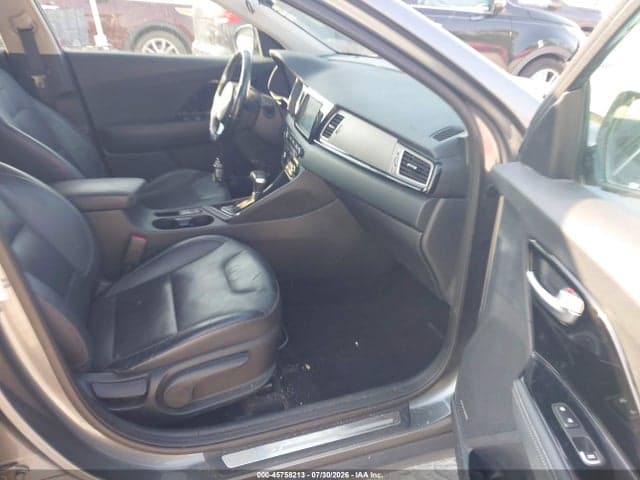 2017 KIA NIRO TOURING 5