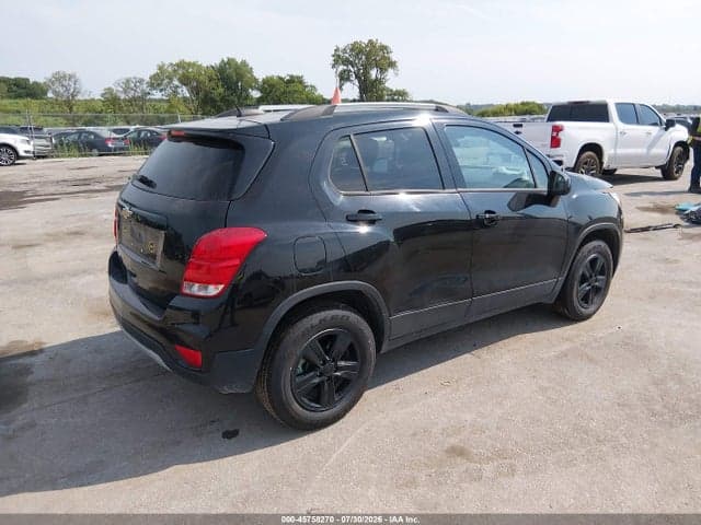 2021 CHEVROLET TRAX AWD LT 4