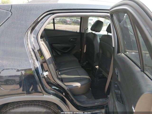 2021 CHEVROLET TRAX AWD LT 8