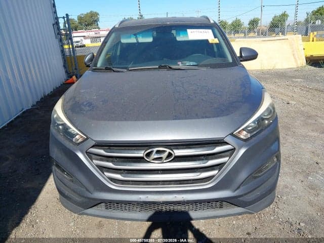 2017 HYUNDAI TUCSON SE 11