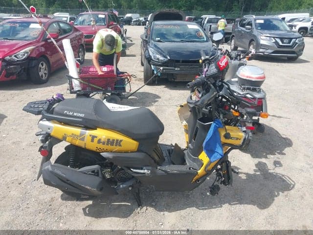2025 TANK 200 EFI 11