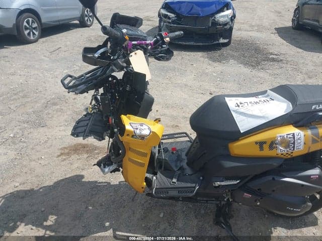 2025 TANK 200 EFI 15