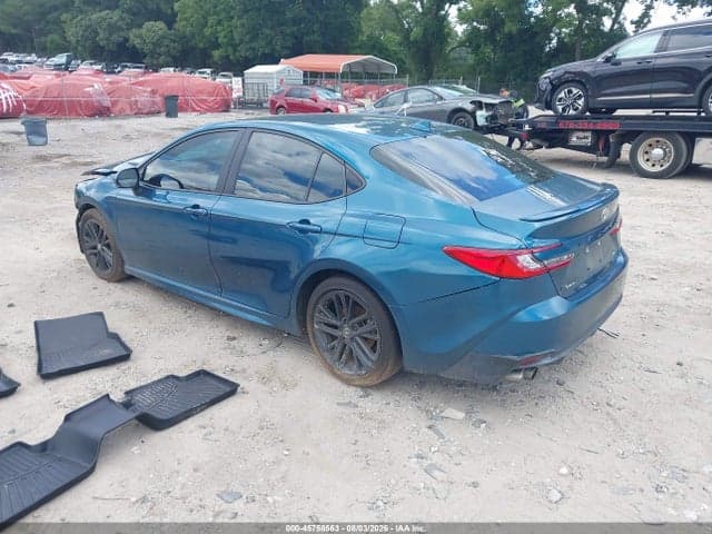 2025 TOYOTA CAMRY SE 3