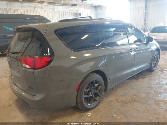 2020 CHRYSLER PACIFICA LIMITED 4