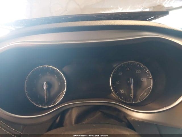 2020 CHRYSLER PACIFICA LIMITED 7