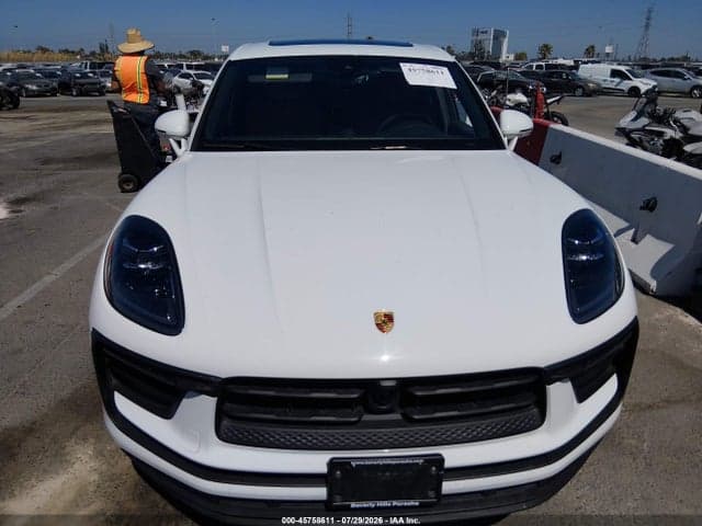 2024 PORSCHE MACAN T 12