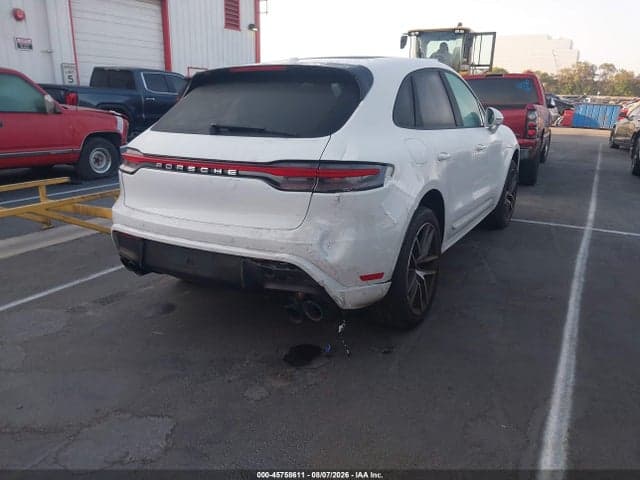 2024 PORSCHE MACAN T 4