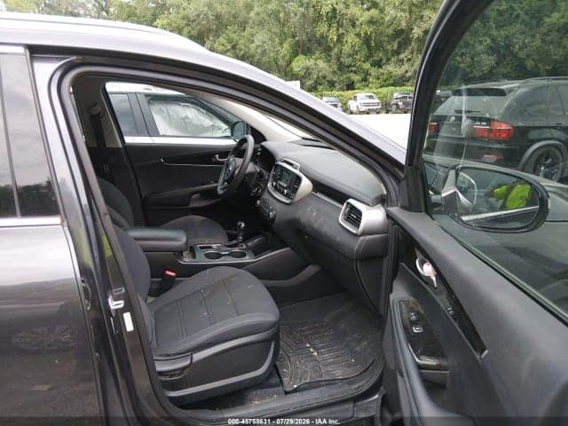 2017 KIA SORENTO 2.4L LX 5