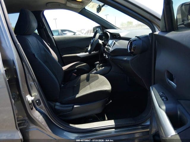 2018 NISSAN KICKS SV 5