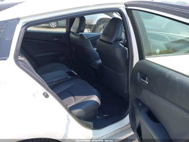 2017 TOYOTA PRIUS PRIME PREMIUM 8