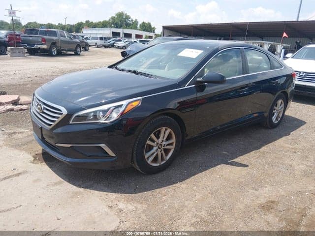 2017 HYUNDAI SONATA SE 2