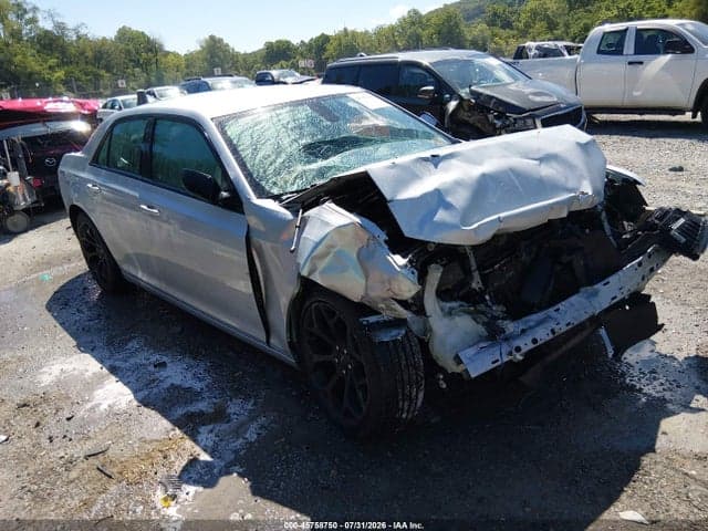 2019 CHRYSLER 300 TOURING 1