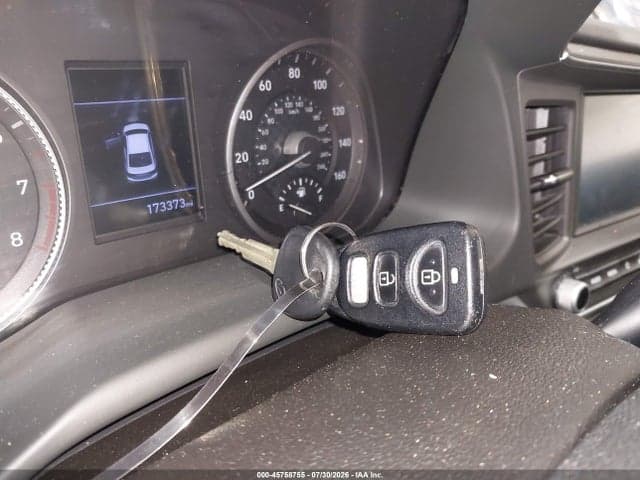 2020 HYUNDAI ELANTRA SEL 11