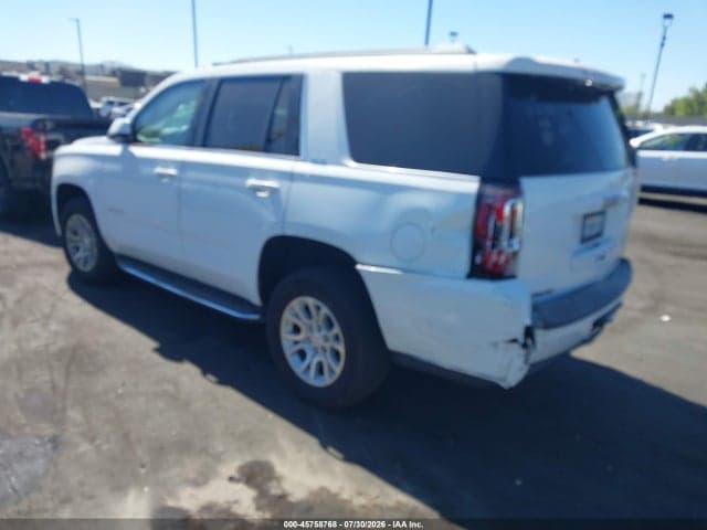 2017 GMC YUKON SLE 3