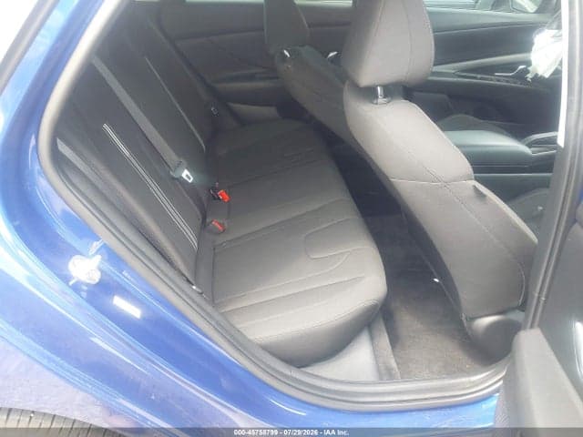 2022 HYUNDAI ELANTRA SEL 8