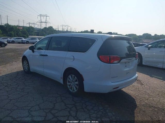 2020 CHRYSLER VOYAGER L 3