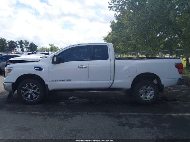 2017 NISSAN TITAN XD SV GAS 14