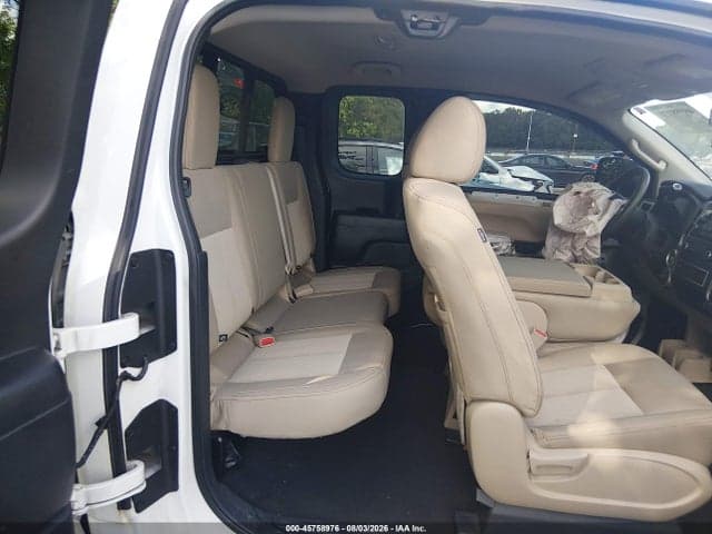 2017 NISSAN TITAN XD SV GAS 8