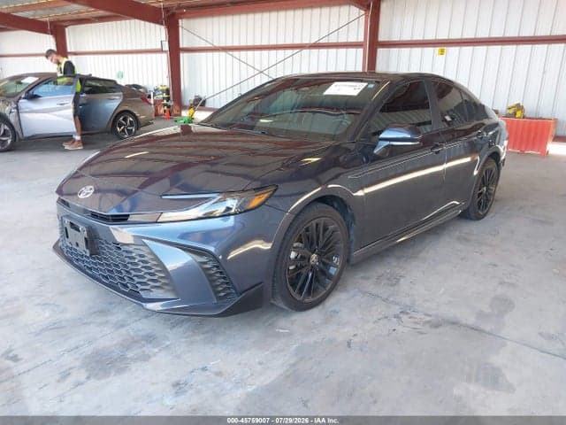 2026 TOYOTA CAMRY SE 2