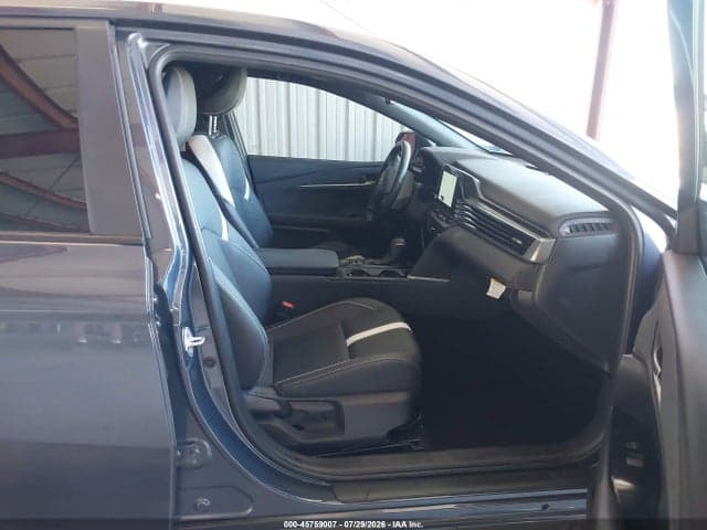 2026 TOYOTA CAMRY SE 5
